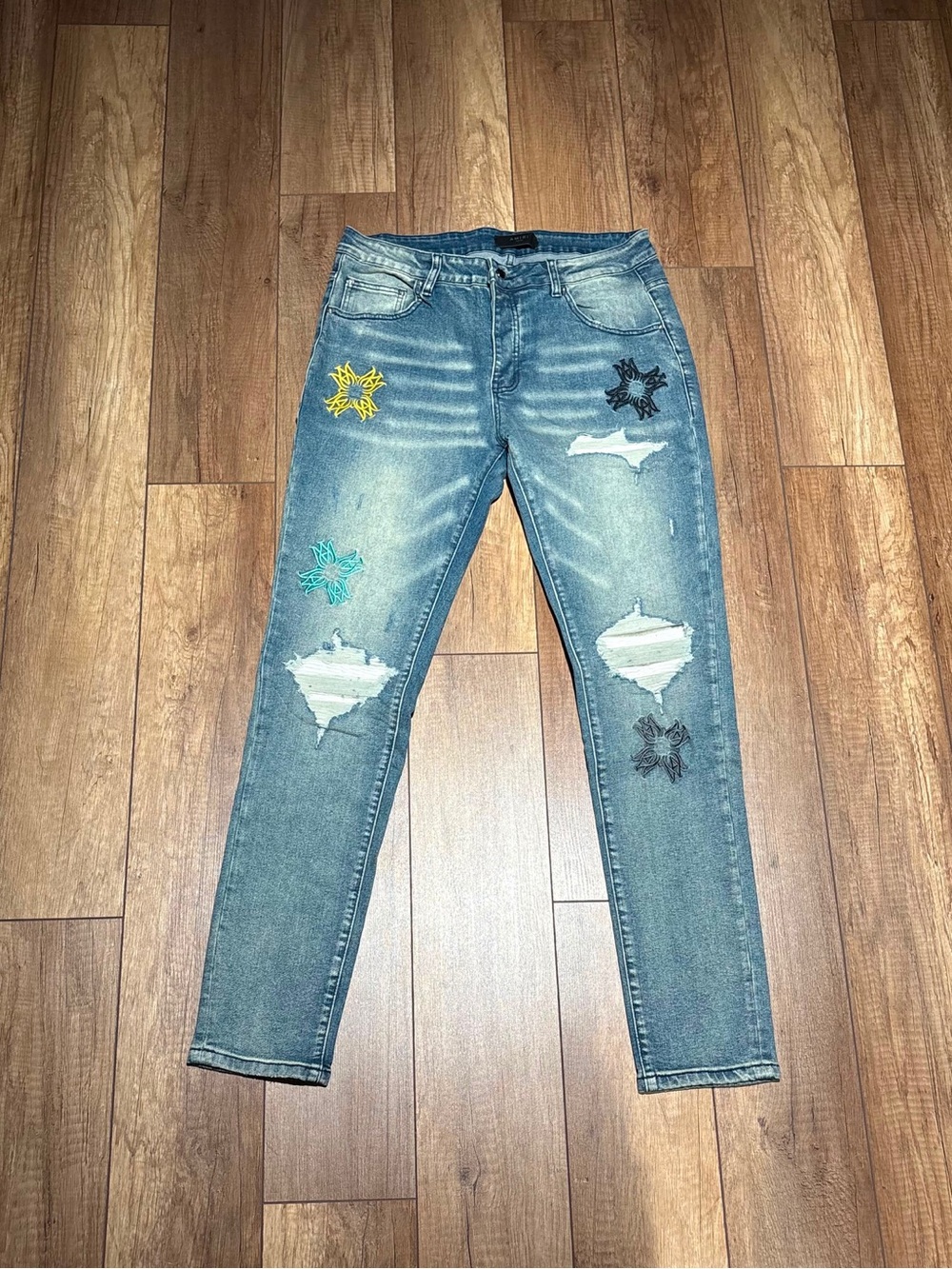 Amiri Mens Light Blue Ripped Slim Jeans Brand New Waist Size 34